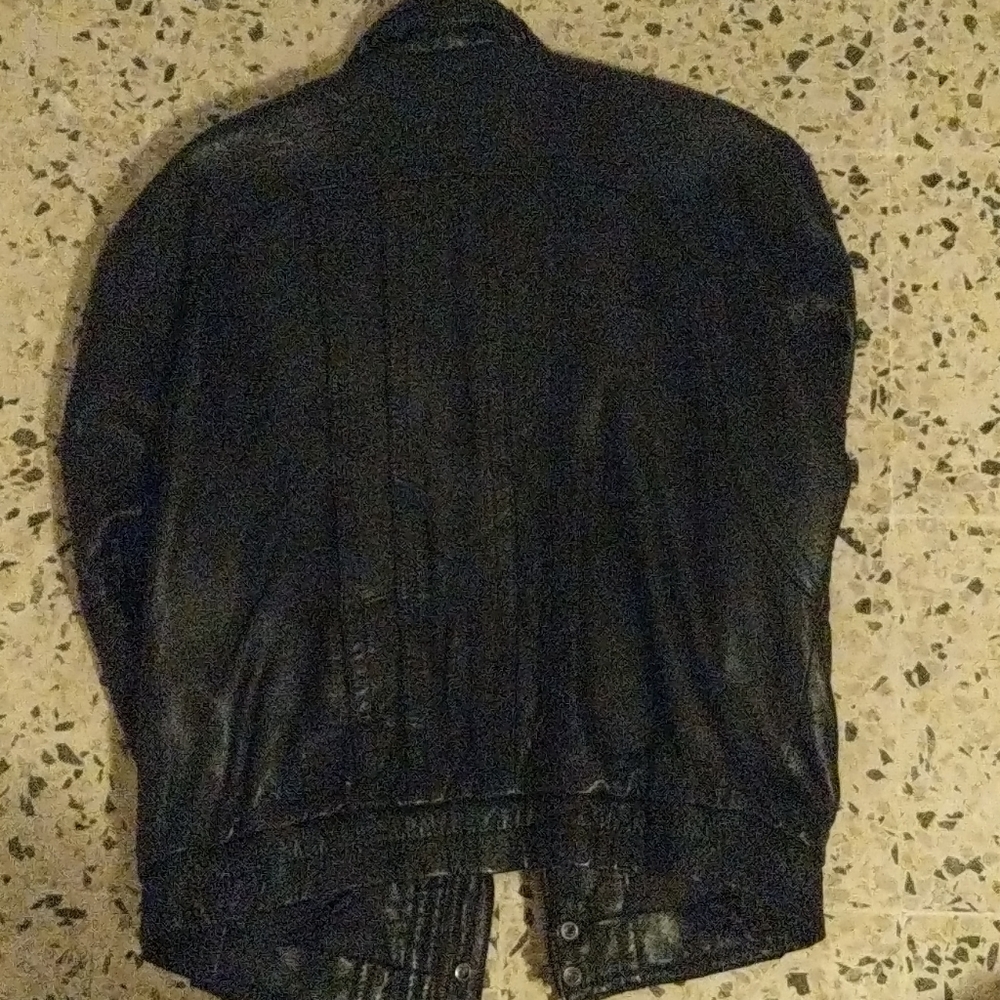 Leather jacket - Picture 2 of 2